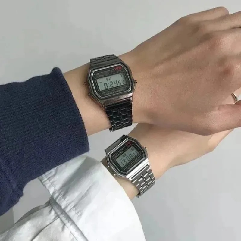 Luxury F91W Steel Band Watches - Luxury Watch Winder recension och pris